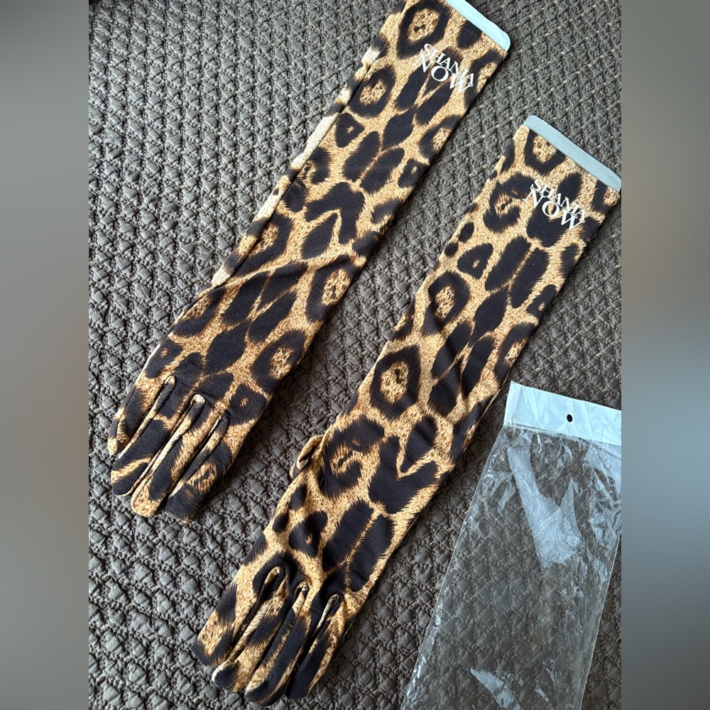 Shania Twain*Now Tour 2018*Leopard Print Long Gloves